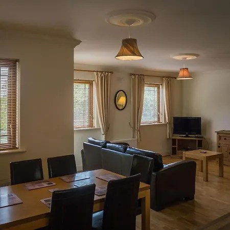 17 Canons Lane بيت للعطل كليفدين