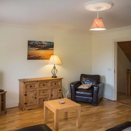 17 Canons Lane كليفدين