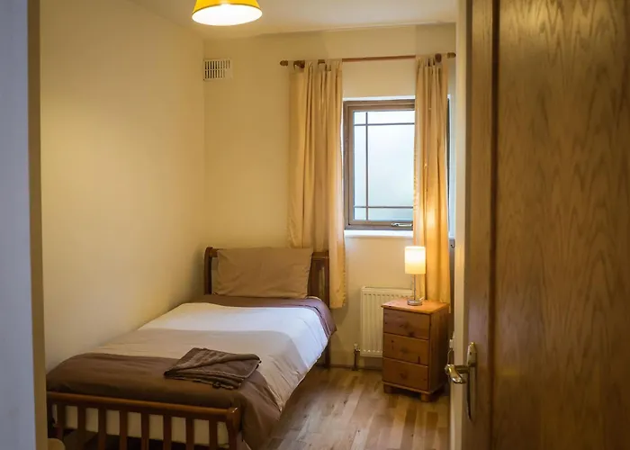 17 Canons Lane 克利夫登